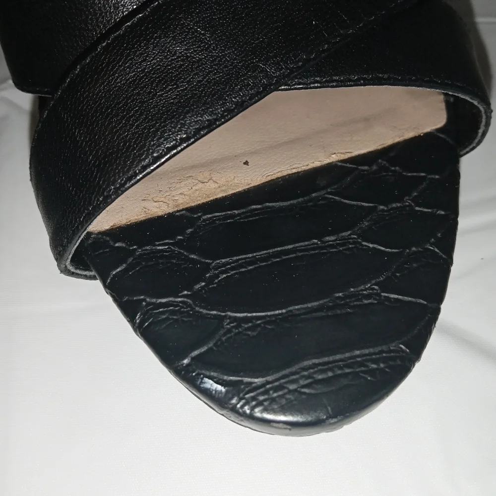 Size 8 1/2 Guess black python heels